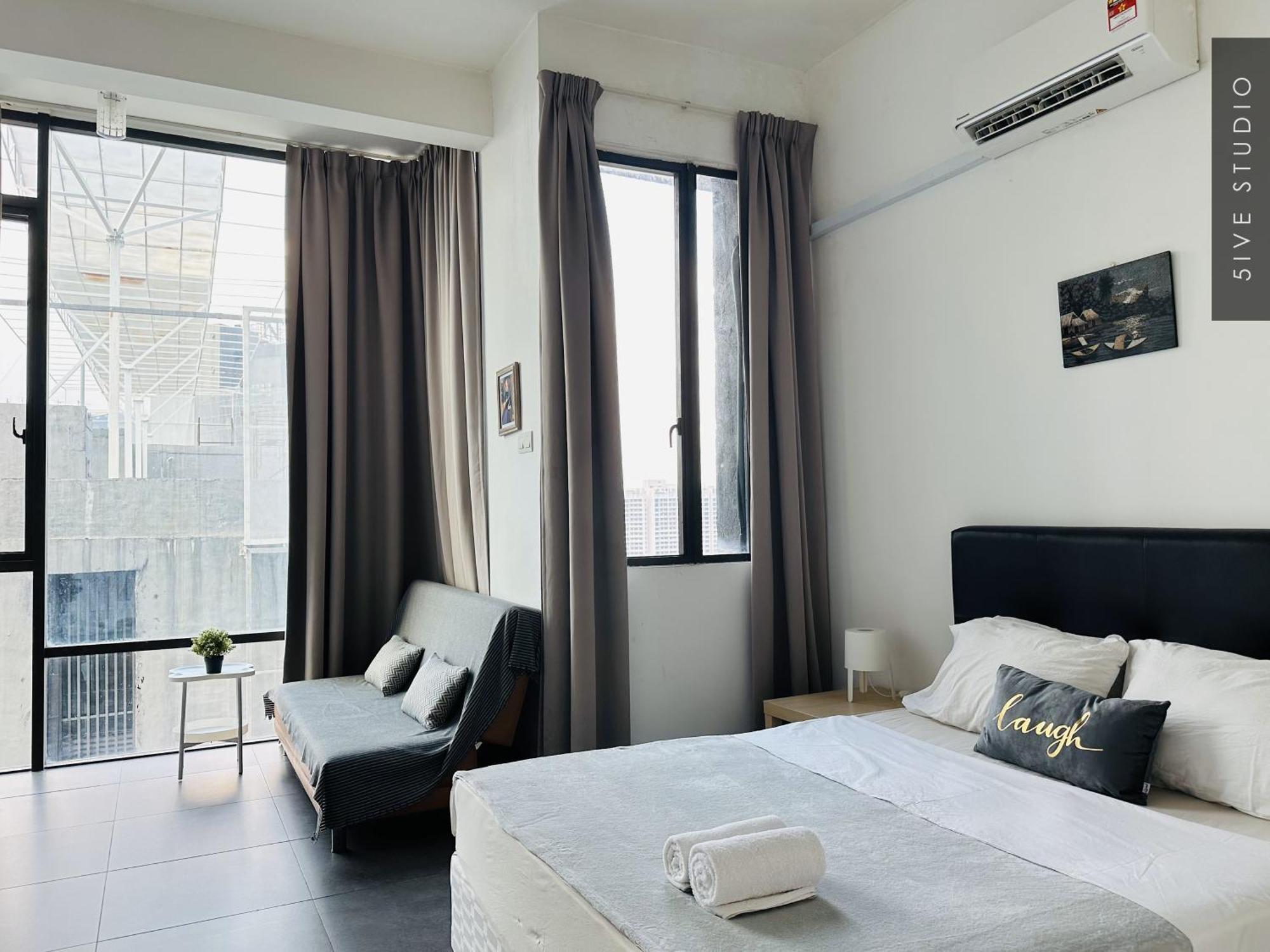 Five Studio - Empire Damansara Petaling Jaya Eksteriør bilde