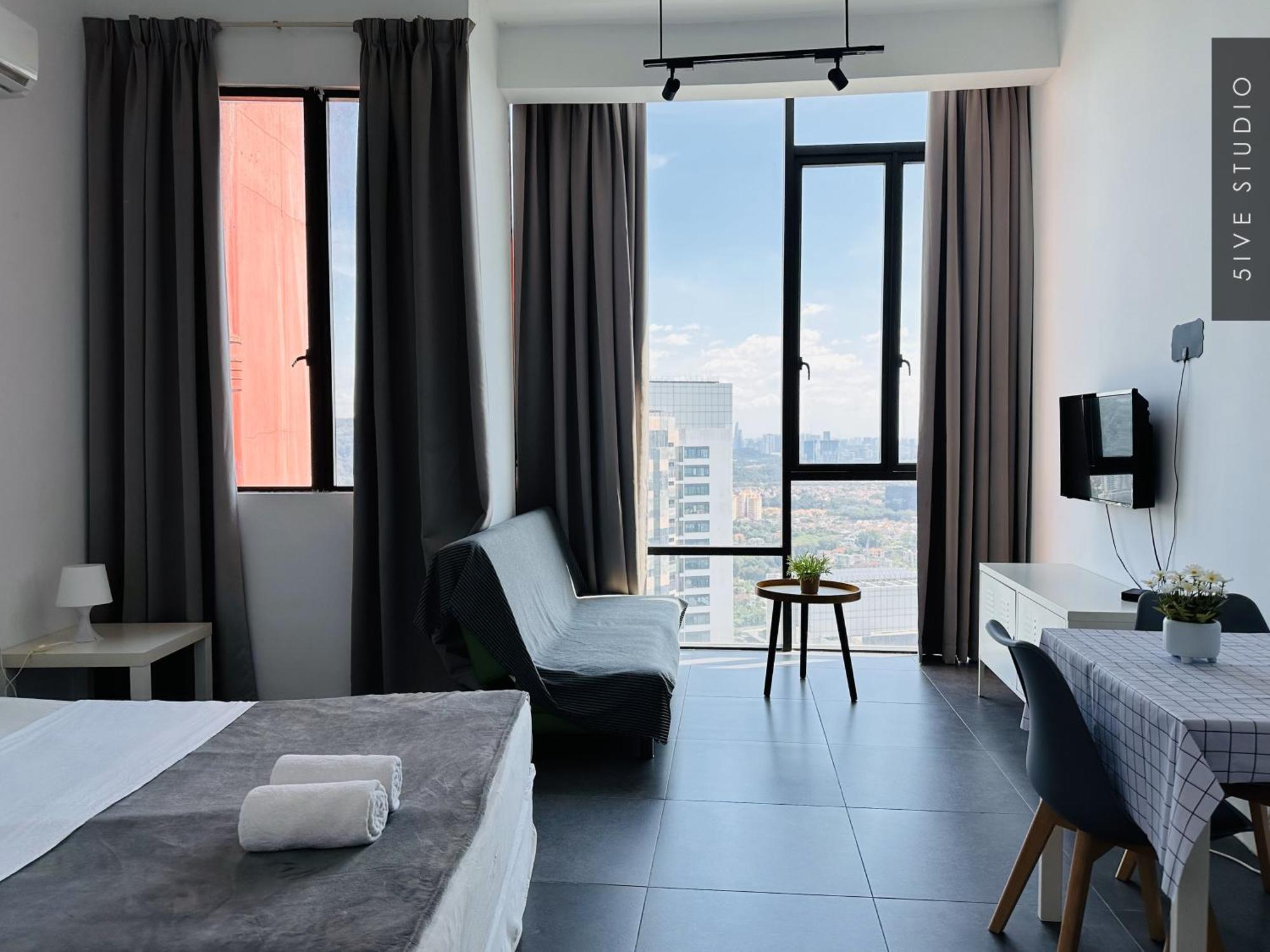 Five Studio - Empire Damansara Petaling Jaya Eksteriør bilde